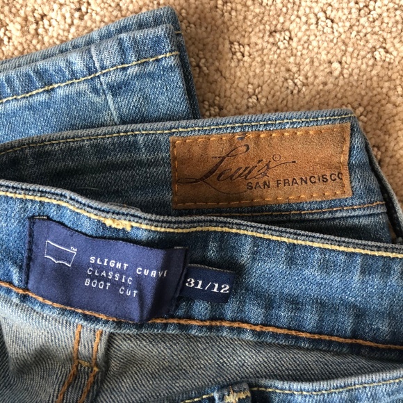 LEVI’S CLASSIC BOOTCUT JEANS, SIZE 31/12, NEW WIOUT TAGS - Picture 2 of 2